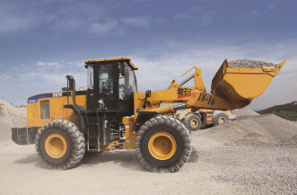 SEM Wheel Loader Earns Key Industry Award