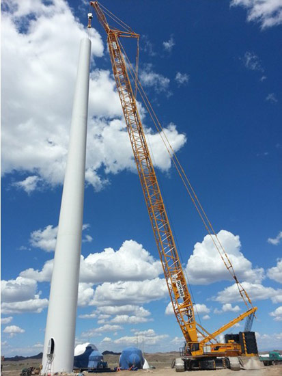 XCMG QUY400 Crawler Crane Powers Xinjiang Wind Power Construction