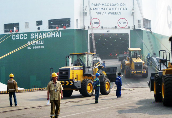 60 Units of XCMG Loaders Exported to Middle East in Batch