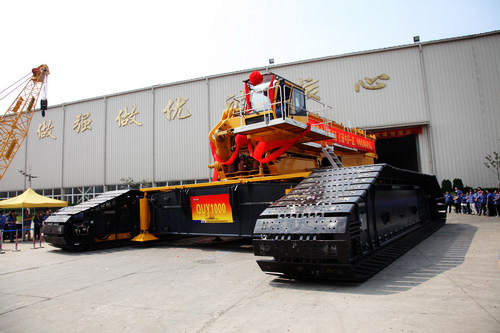 XCMG successfully launches 1000-ton crawler crane